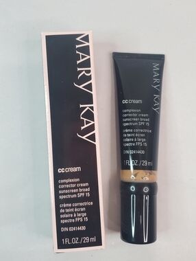 MK CC Cream Deep 2/2027 Sunscreen Broad Spectrum SPF 15 - 1 FL OZ NEW